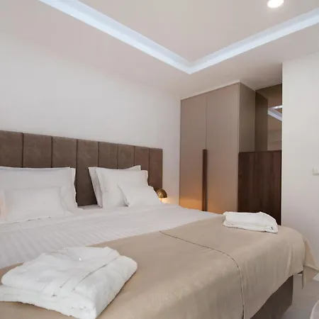 Luxury Galant 1 Apartament *