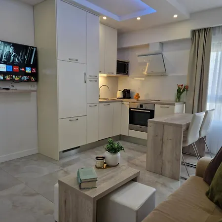 شقة Luxury Galant 1 *