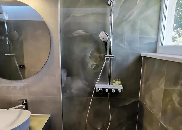 Luxury Galant 1 Split